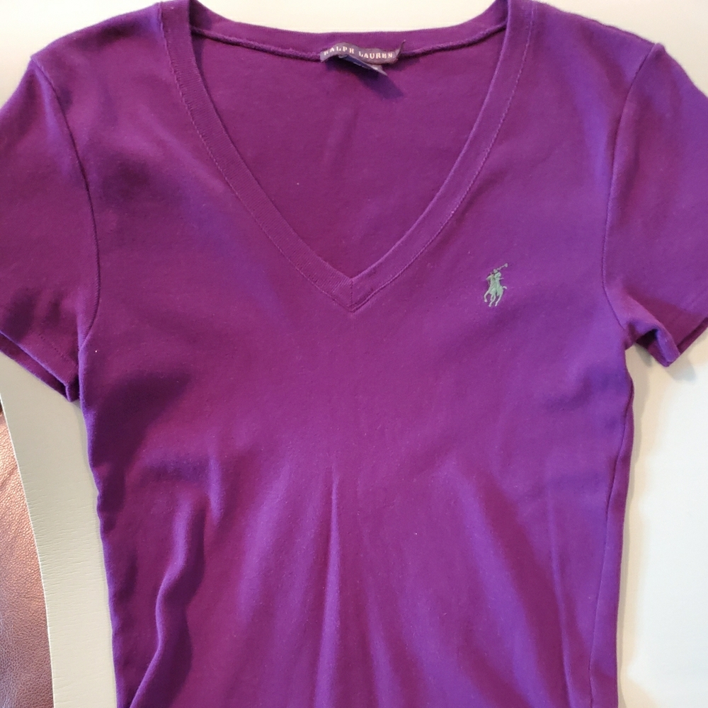 EUC Ralph Lauren Size Large V-neck shirt